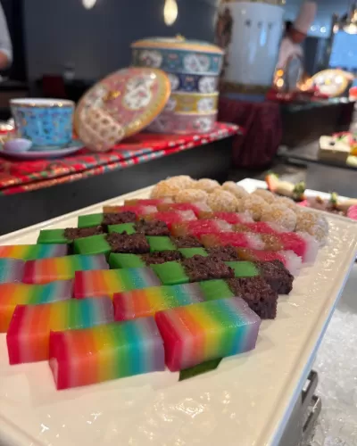 A Dessert Table That Genuinely Made People Gasp A Little
